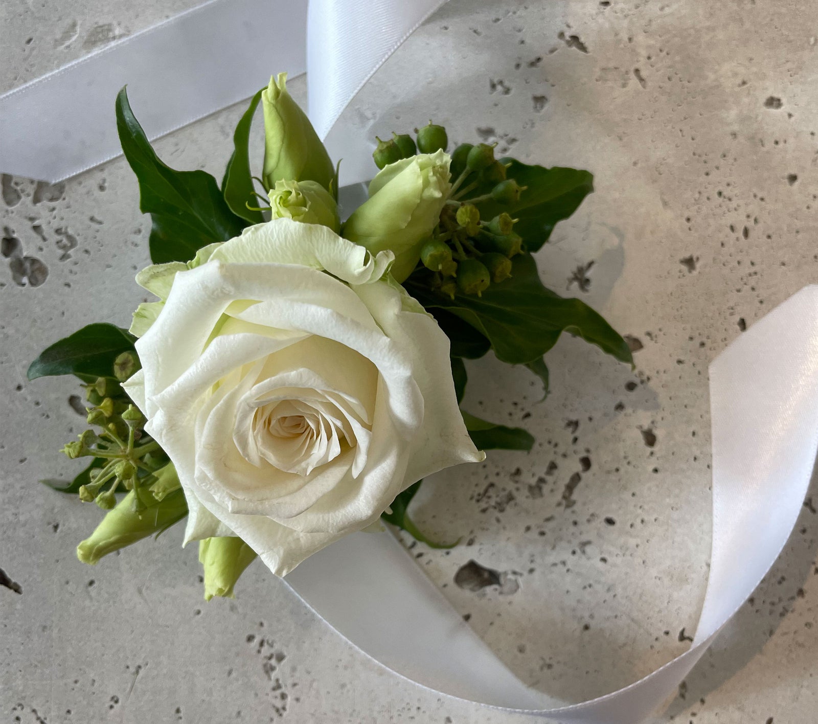 Flower corsage for special occasions