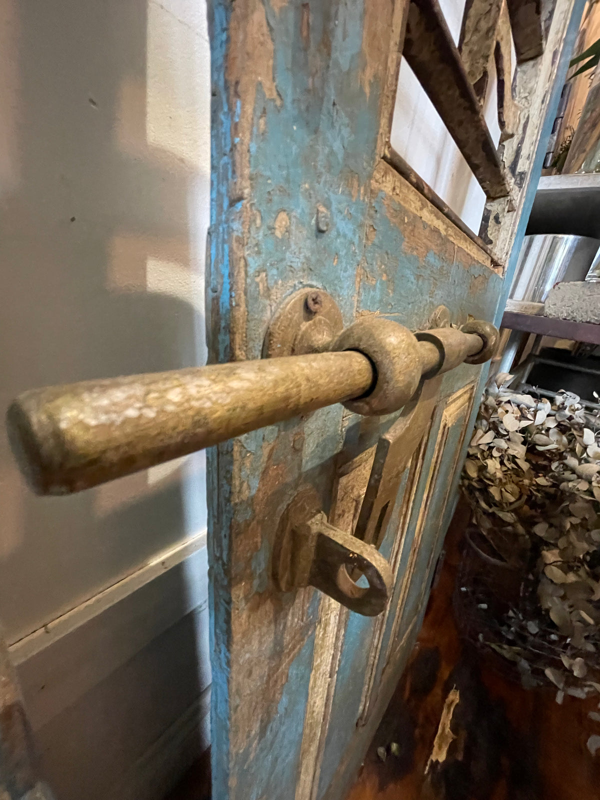 ANTIQUE DOORS