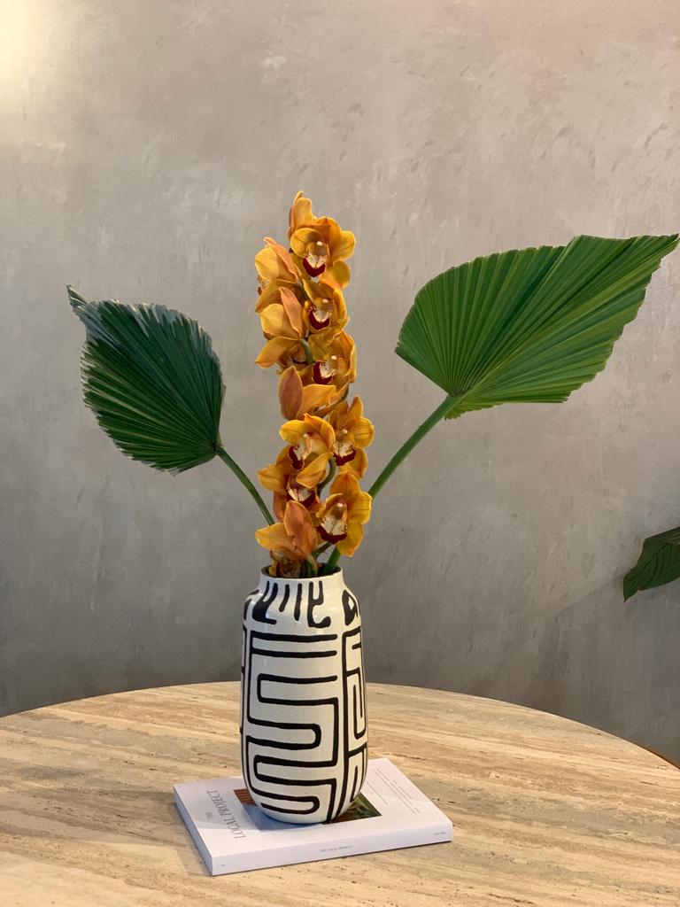 Hampstead flowers, Richmond, Melbourne, flowers at work, hospitality flowers, Melbourne flowers, flowers Melbourne CBD