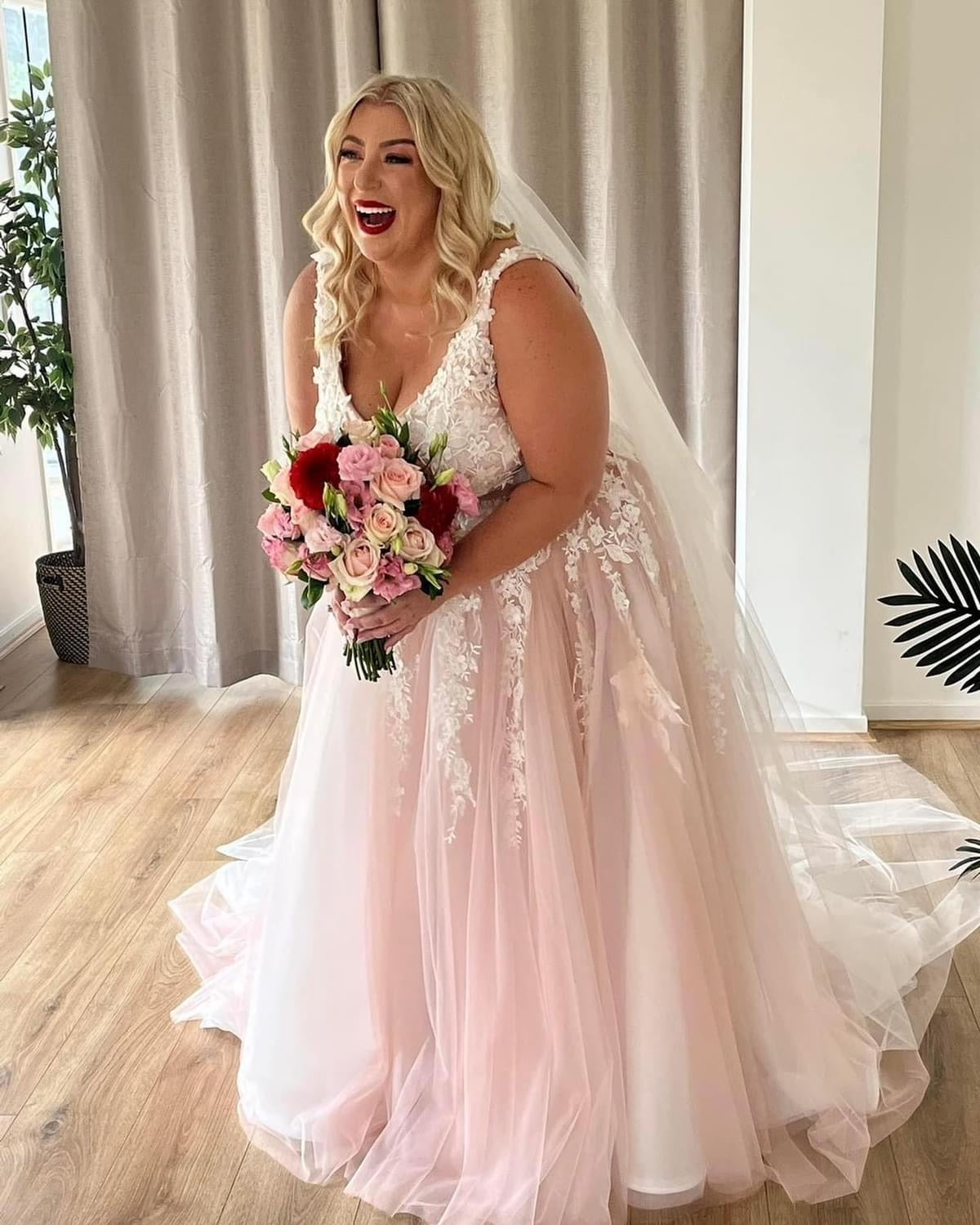 Hampstead Flowers, Wedding Flowers Melbourne, Wedding and events styling, bridal party flowers, flower crowns, bridal bouquet 